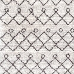 Diamond Moroccan Shag With Tassels Rug